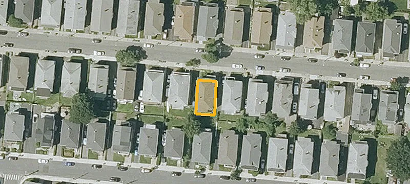 Three-Bedroom Apartment with Yard