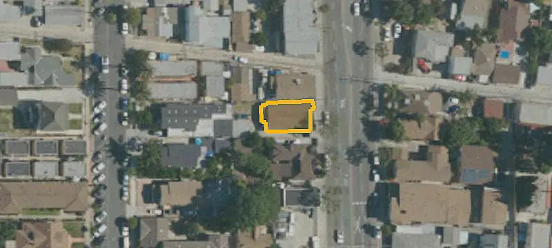 Duplex with ADU Income Property