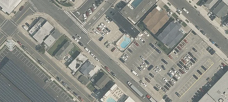 Beach Block Motel with Pool