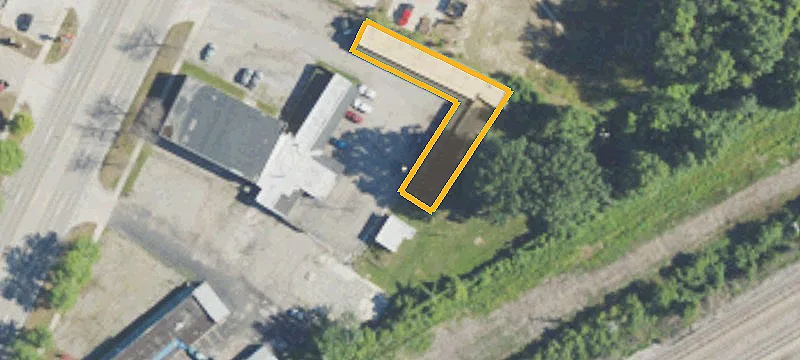 Redevelopment Land with Major Road Frontage
