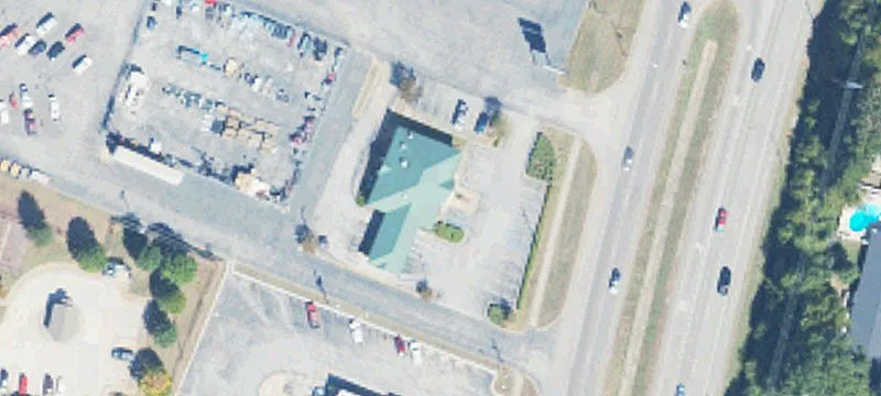 Shadow-Anchored Retail Center