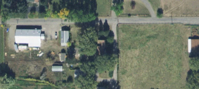 Mixed-Use Income Property with Leases