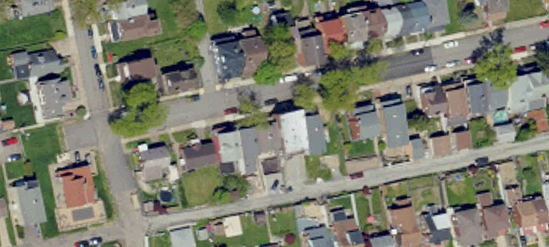 Six-Unit Renovating Apartment Building