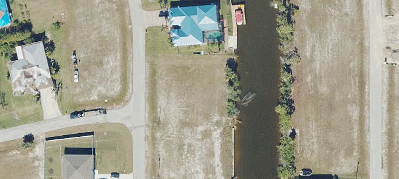 Gulf Access Waterfront Lot