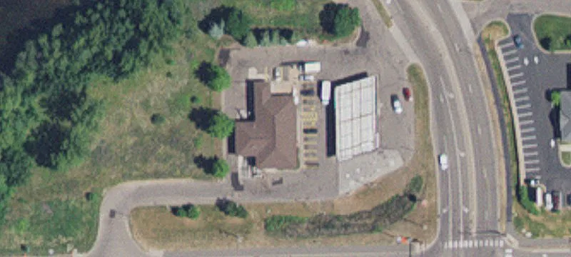 Multi-Access Retail Pad Site