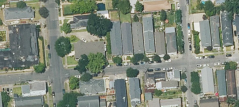 Renovated Duplex with Private Backyard