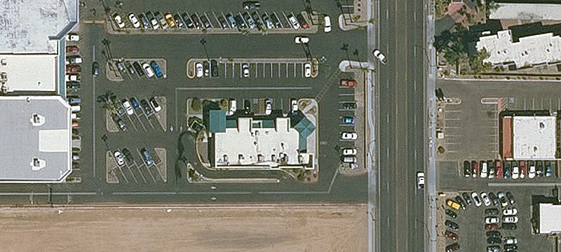 Retail Pad with Drive-Thru