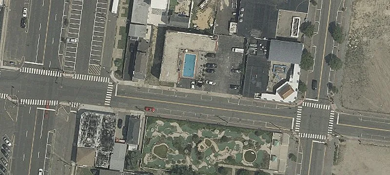 Beachside Motel with Pool