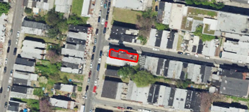Corner 5-Unit Multifamily Building
