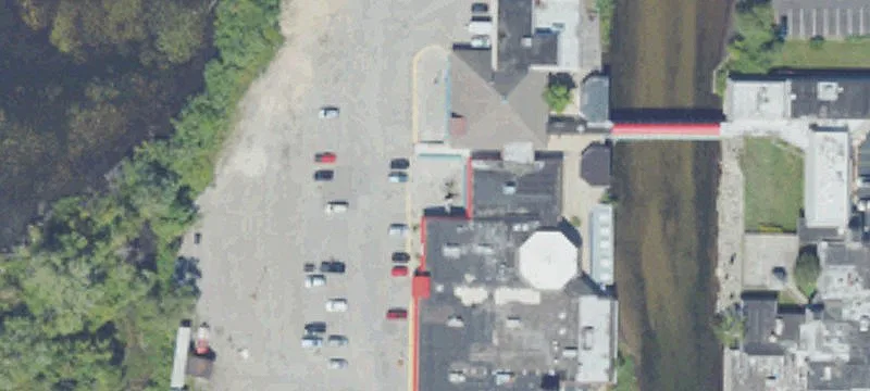 Retail Lease Space with Signage