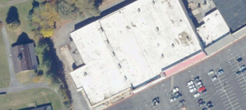 Community Retail Center with Strong Anchors