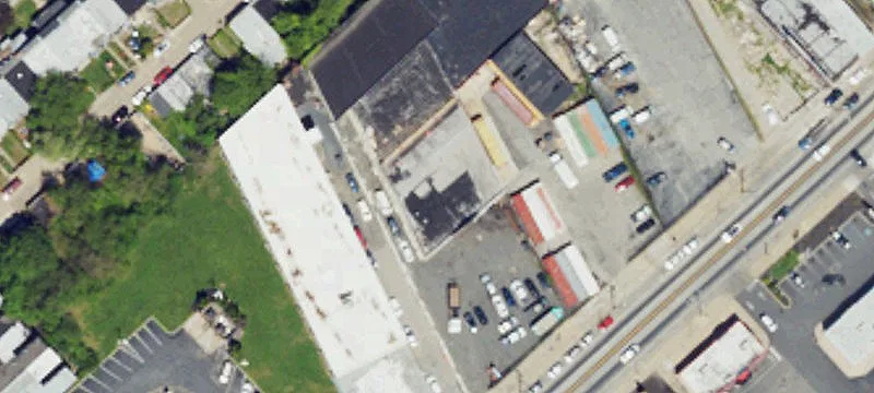 Vacant Retail/Warehouse Building