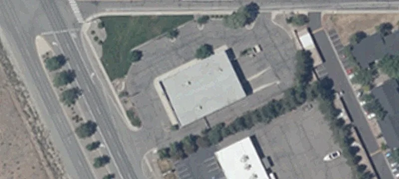 Free-Standing Retail/Industrial Building
