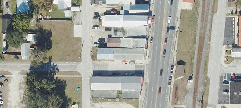Versatile Retail Storefront