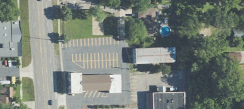 Warehouse with Loading and Drive-In