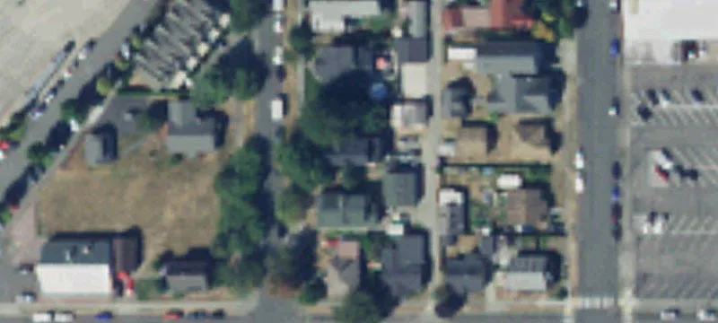 Downtown Duplex With Parking