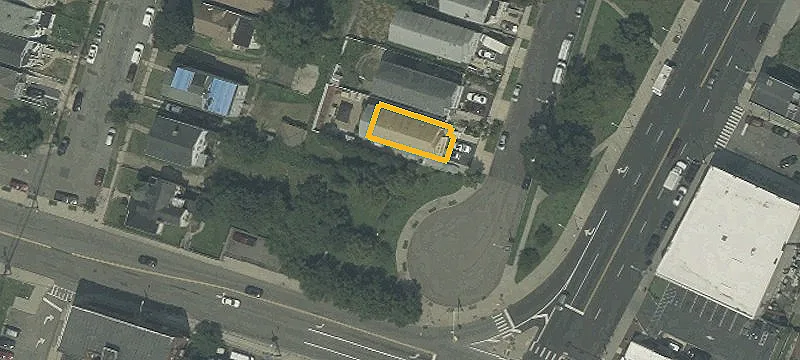 Automotive Shop with Corner Lot