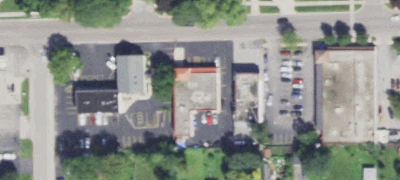 Open-Concept Retail Space Suite