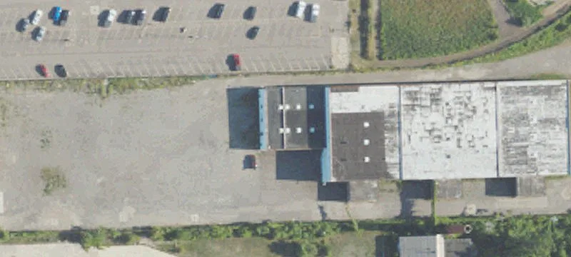 Warehouse with 18-Foot Clear Height