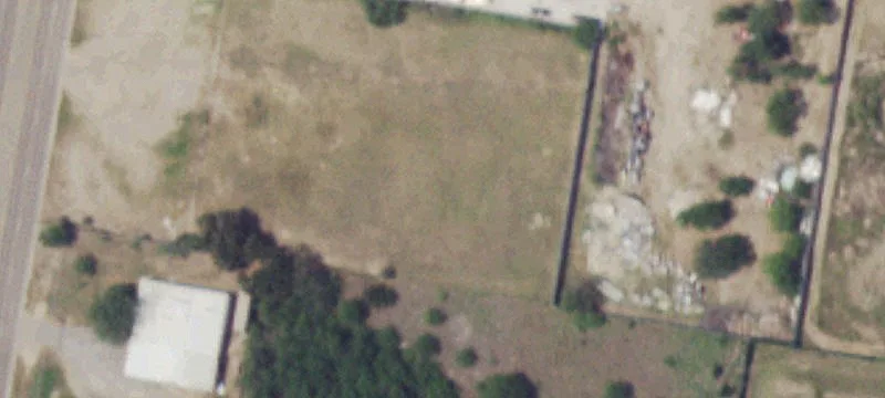 High-Traffic Commercial Lot