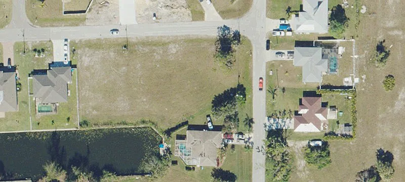 Waterfront Canal-Front Land