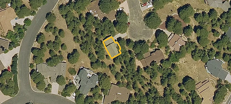 Corner Lot Covered with Ponderosa Pines