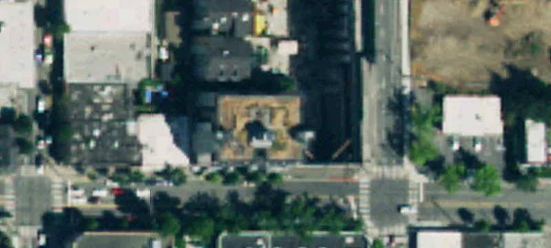 Restaurant NNN Condominium with Parking