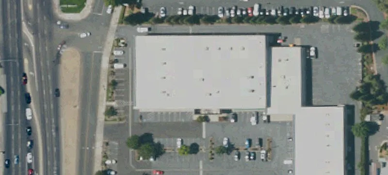 Three-Unit Multi-Tenant Retail Building
