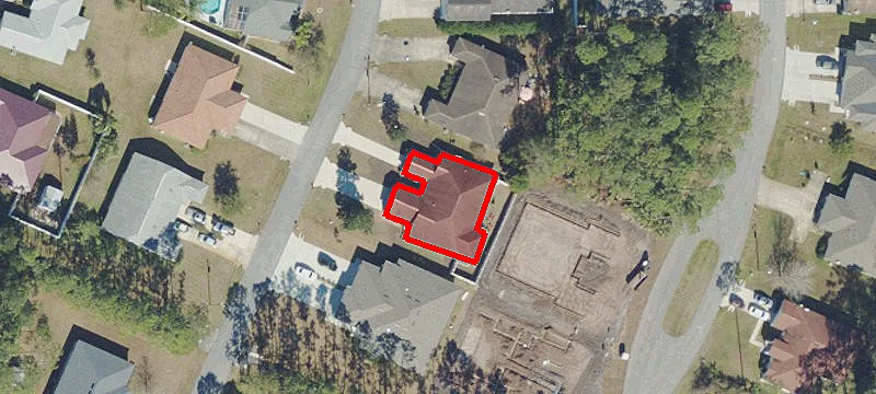Two-Unit Duplex with Fenced Yards