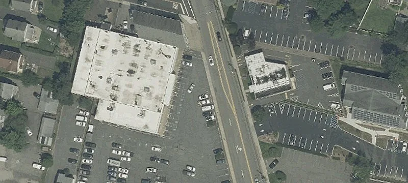 Freestanding Retail Pad