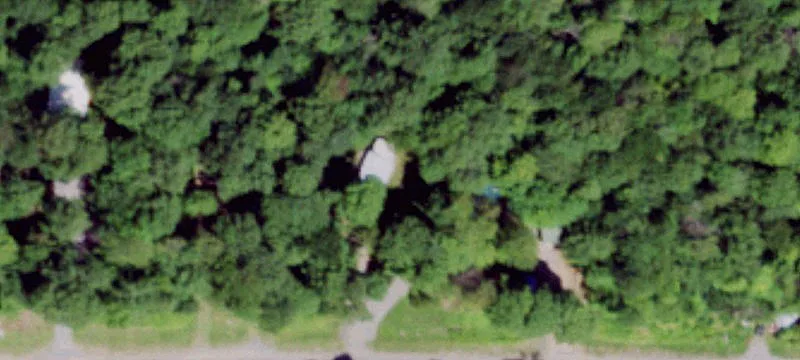 Recreational Cabin on Wooded Lot