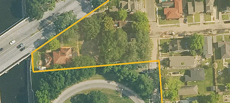 Oversized Cul-de-Sac Buildable Lot