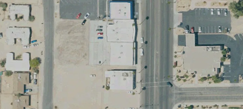 Multi-Tenant Specialty Commercial Building