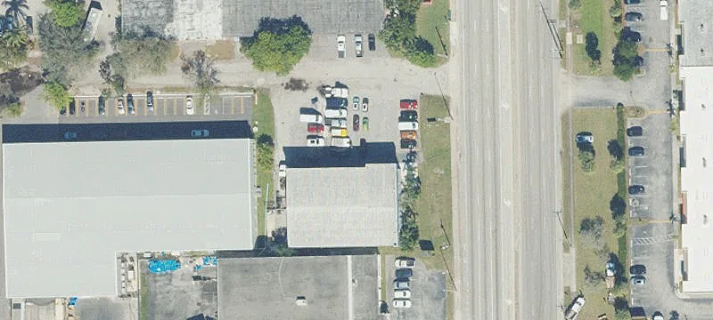 Grade-Level Door Warehouse