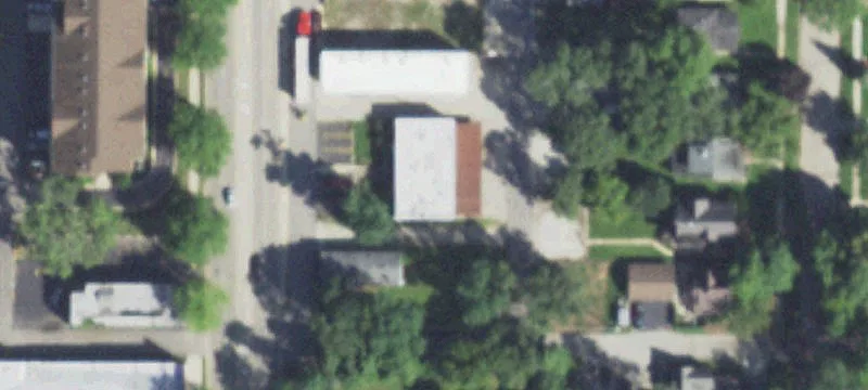 Mixed-Use Four-Unit Building