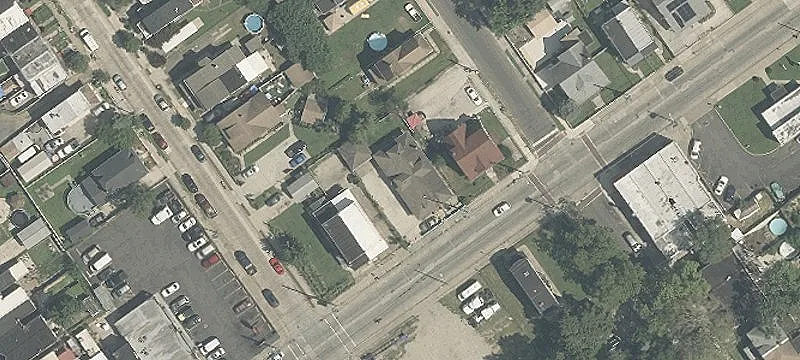Move-In Ready Duplex with Parking