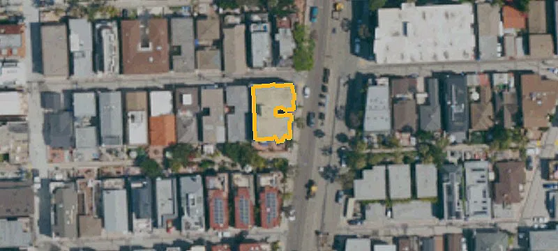 Condo-Quality 5-Unit Apartment Building