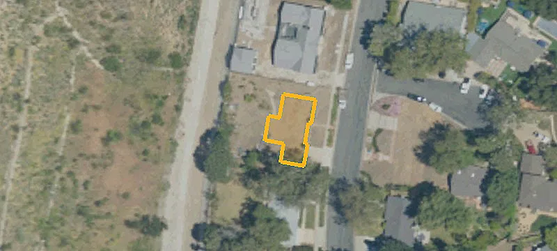 Vacant Lot in Guard-Gated Community