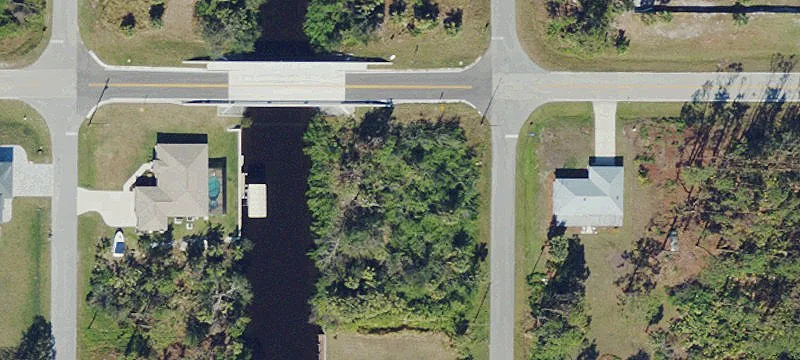 Gulf-Access Residential Waterfront Lot