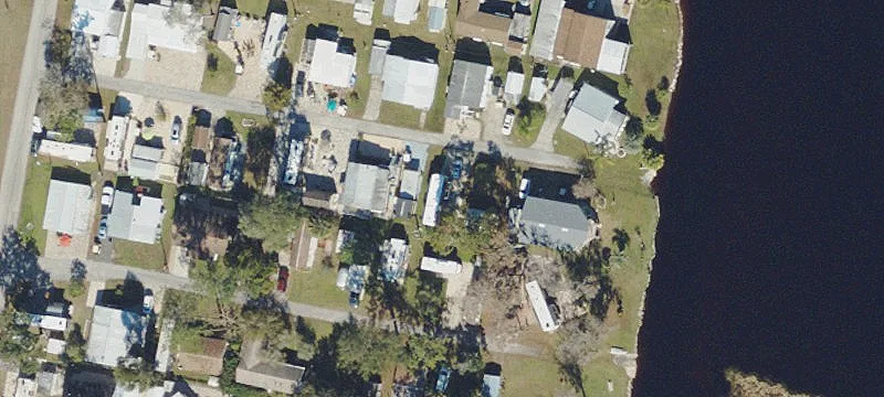 Lakefront RV Campsite Lot