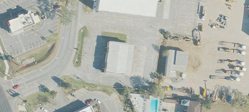 Conditioned Office Building with Canopy