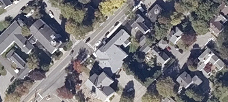 Mixed-Use Apartment and Retail Complex