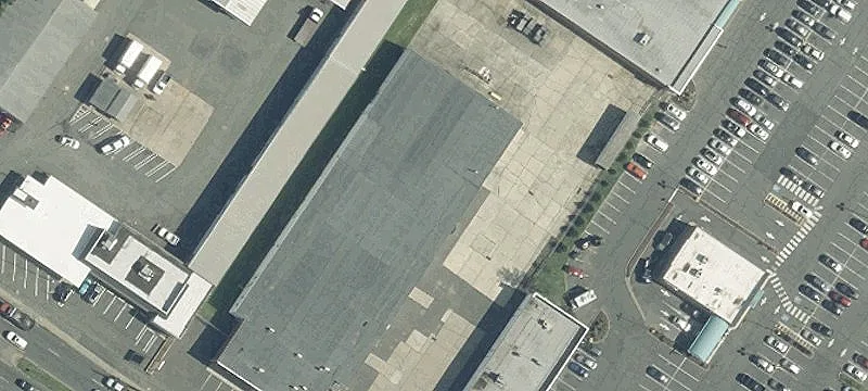 Retail Space in Shopping Center