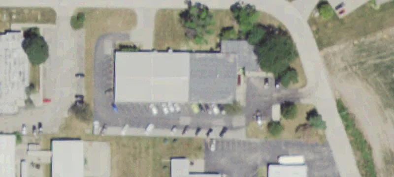 Dock-High Warehouse with Office