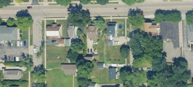 Retail Property with Two Entrances