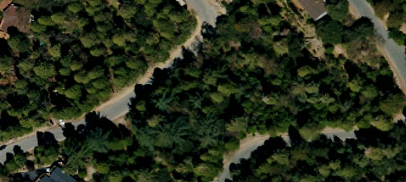 Steep Cul-de-Sac Building Lot