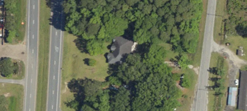 Commercial Land with Two Entrances