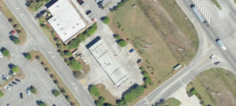 High-Visibility Commercial Land
