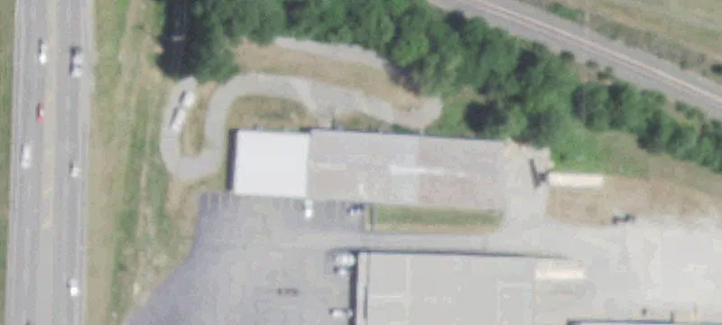 Divisible Warehouse with Overhead Heaters