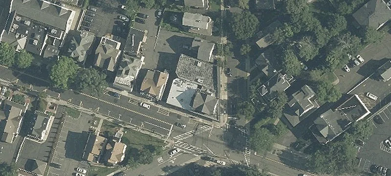 Retail Building Offering